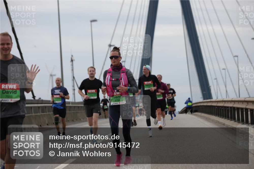 03.10.2025 - Köhlbrandbrückenlauf Jannik Wohlers http://msf.ph/oto/9145472 03.10.2025 15:47:10 Position 1 7515, 8788 meine-sportfotos.de