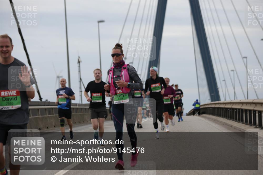 03.10.2025 - Köhlbrandbrückenlauf Jannik Wohlers http://msf.ph/oto/9145476 03.10.2025 15:47:10 Position 1 7515, 8788 meine-sportfotos.de