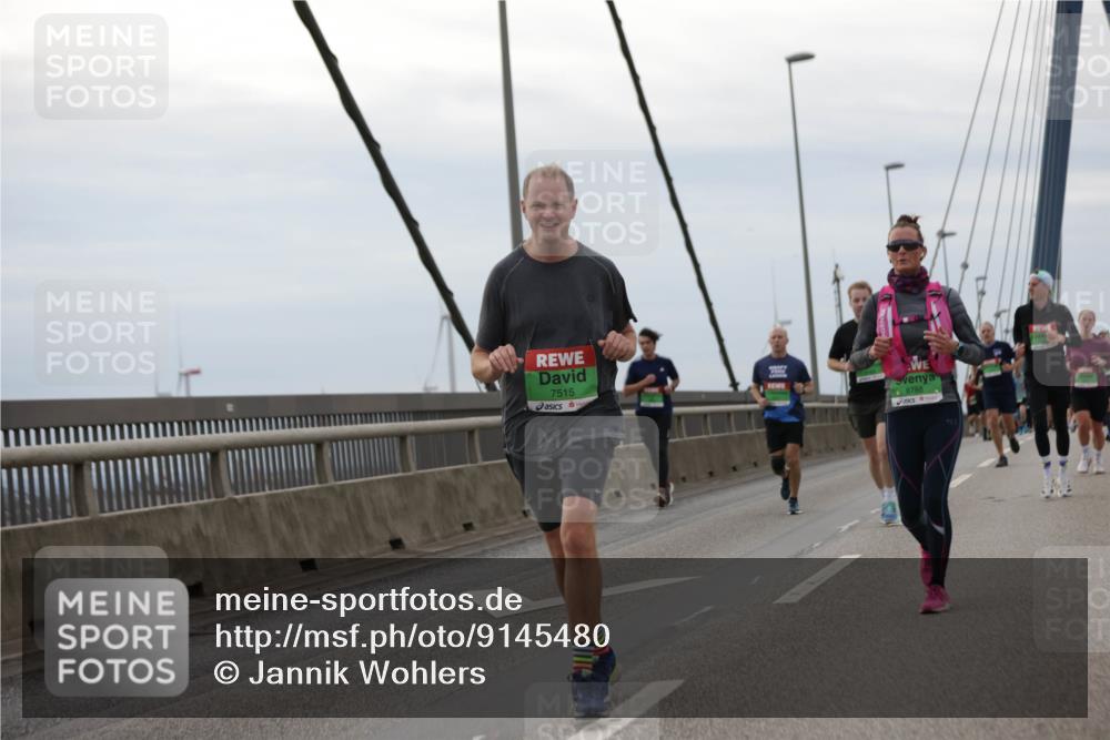 03.10.2025 - Köhlbrandbrückenlauf Jannik Wohlers http://msf.ph/oto/9145480 03.10.2025 15:47:10 Position 1 7515, 8788 meine-sportfotos.de