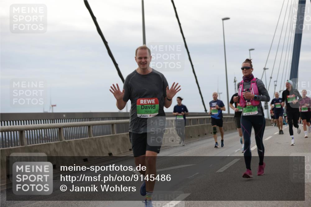03.10.2025 - Köhlbrandbrückenlauf Jannik Wohlers http://msf.ph/oto/9145486 03.10.2025 15:47:11 Position 1 7515, 8788 meine-sportfotos.de