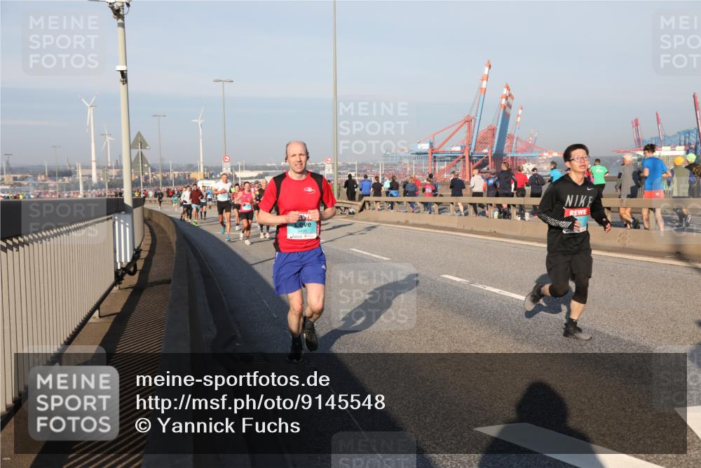 03.10.2025 - Köhlbrandbrückenlauf Yannick Fuchs http://msf.ph/oto/9145548 03.10.2025 08:34:47 Position 2 3491 meine-sportfotos.de