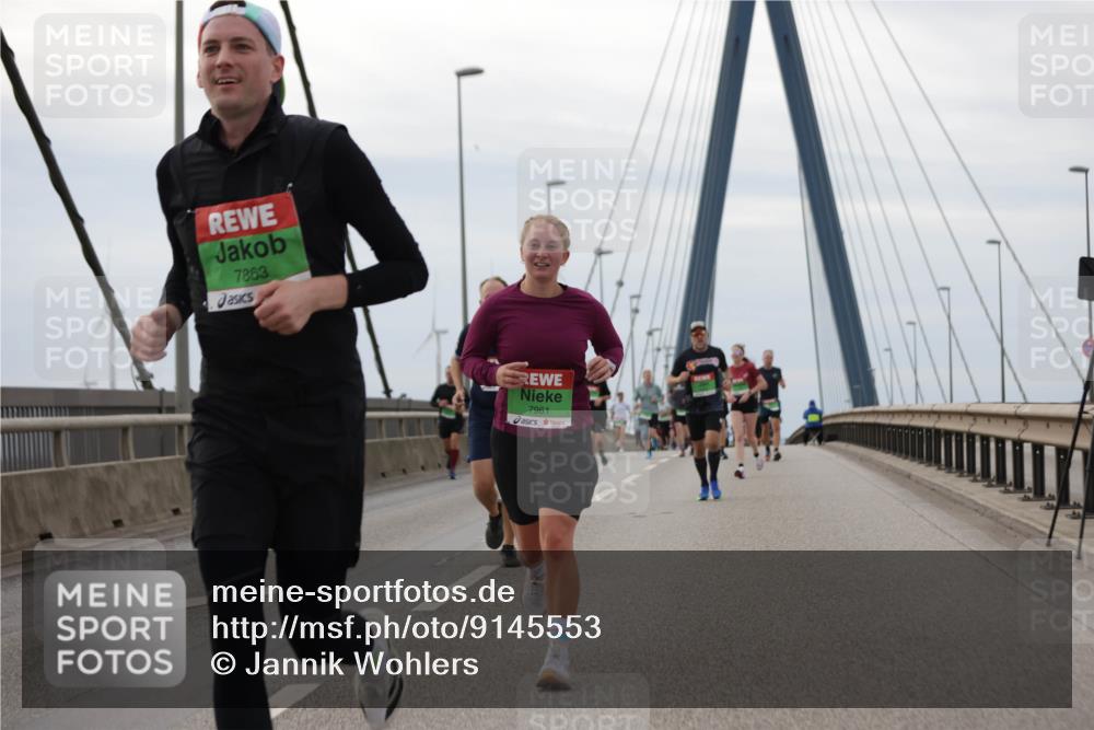 03.10.2025 - Köhlbrandbrückenlauf Jannik Wohlers http://msf.ph/oto/9145553 03.10.2025 15:47:15 Position 1 7883, 7961 meine-sportfotos.de