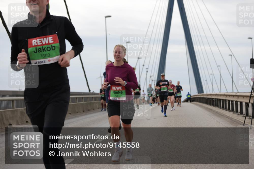 03.10.2025 - Köhlbrandbrückenlauf Jannik Wohlers http://msf.ph/oto/9145558 03.10.2025 15:47:15 Position 1 7863, 7961 meine-sportfotos.de