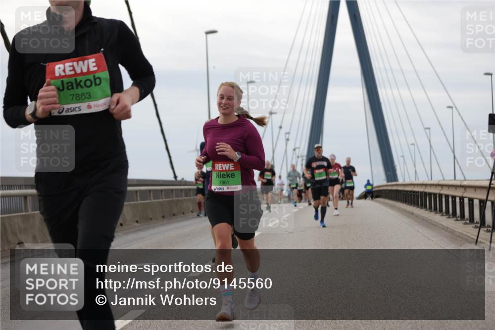 03.10.2025 - Köhlbrandbrückenlauf Jannik Wohlers http://msf.ph/oto/9145560 03.10.2025 15:47:15 Position 1 7863, 7961 meine-sportfotos.de