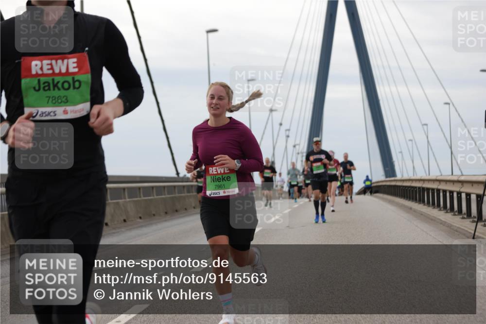 03.10.2025 - Köhlbrandbrückenlauf Jannik Wohlers http://msf.ph/oto/9145563 03.10.2025 15:47:15 Position 1 7863, 7961 meine-sportfotos.de