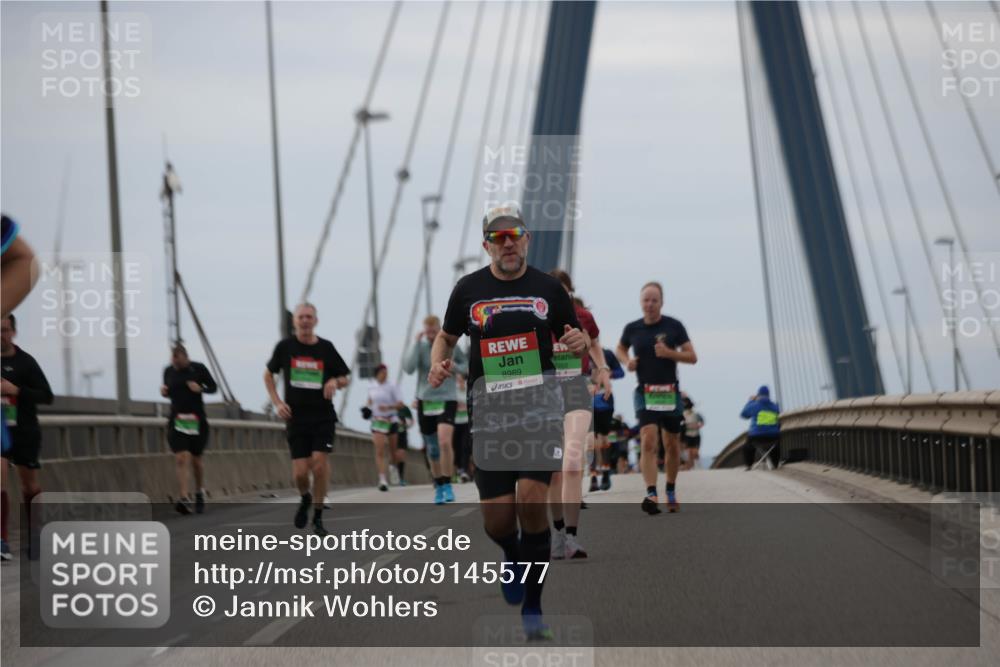 03.10.2025 - Köhlbrandbrückenlauf Jannik Wohlers http://msf.ph/oto/9145577 03.10.2025 15:47:17 Position 1 8989 meine-sportfotos.de