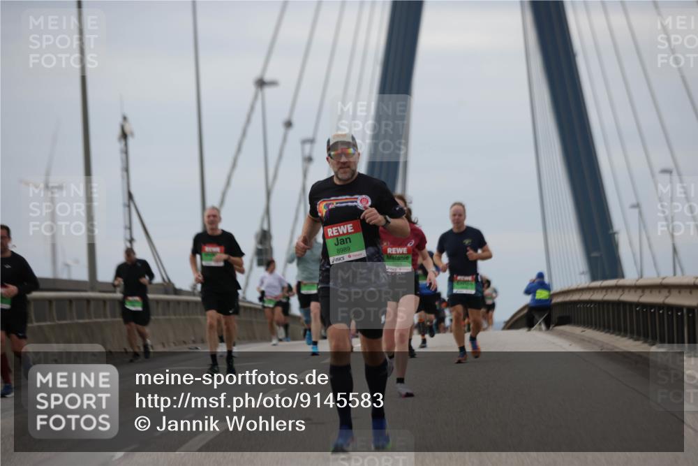 03.10.2025 - Köhlbrandbrückenlauf Jannik Wohlers http://msf.ph/oto/9145583 03.10.2025 15:47:17 Position 1 8989, 7203 meine-sportfotos.de