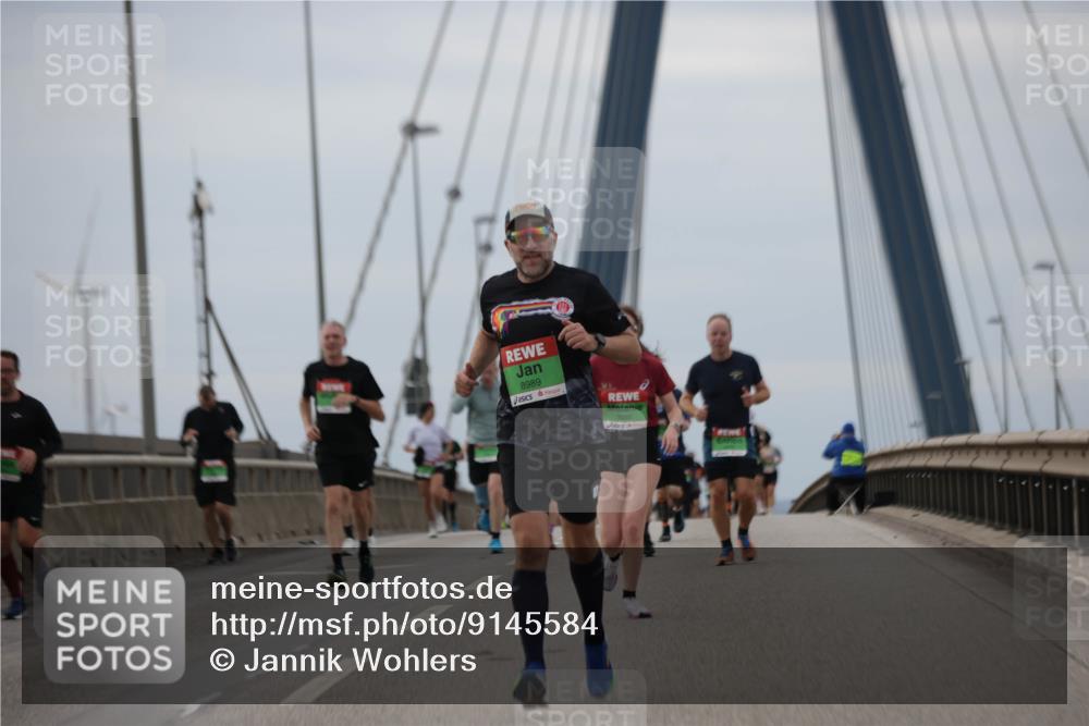 03.10.2025 - Köhlbrandbrückenlauf Jannik Wohlers http://msf.ph/oto/9145584 03.10.2025 15:47:17 Position 1 8989 meine-sportfotos.de