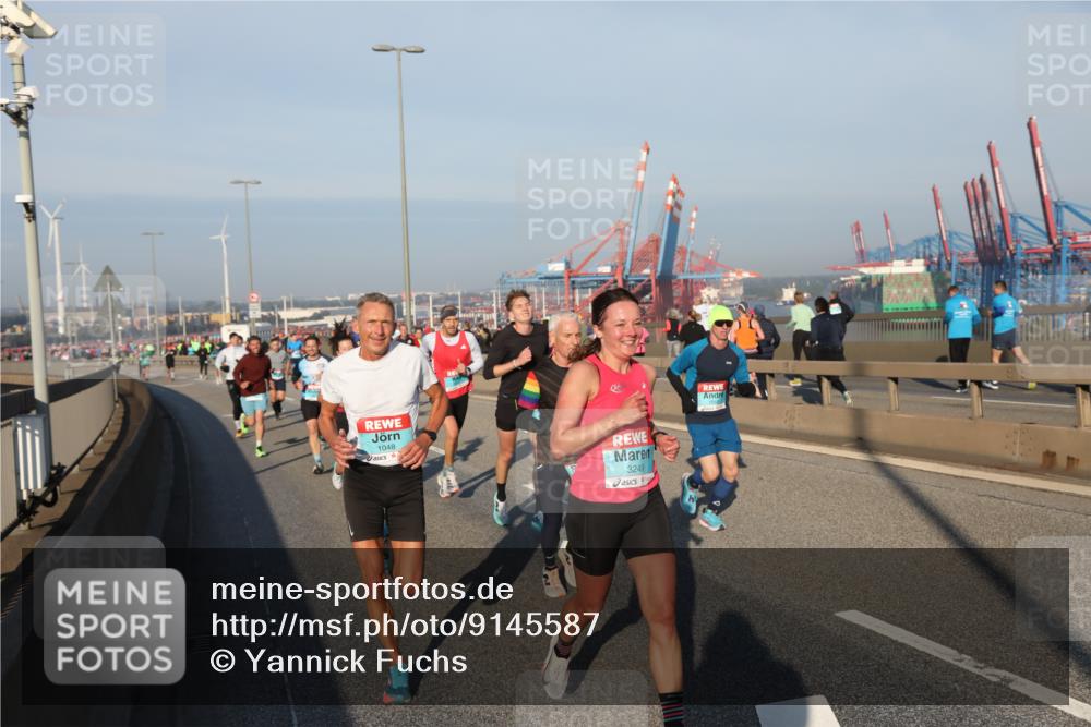 03.10.2025 - Köhlbrandbrückenlauf Yannick Fuchs http://msf.ph/oto/9145587 03.10.2025 08:34:52 Position 2 1048, 3249 meine-sportfotos.de
