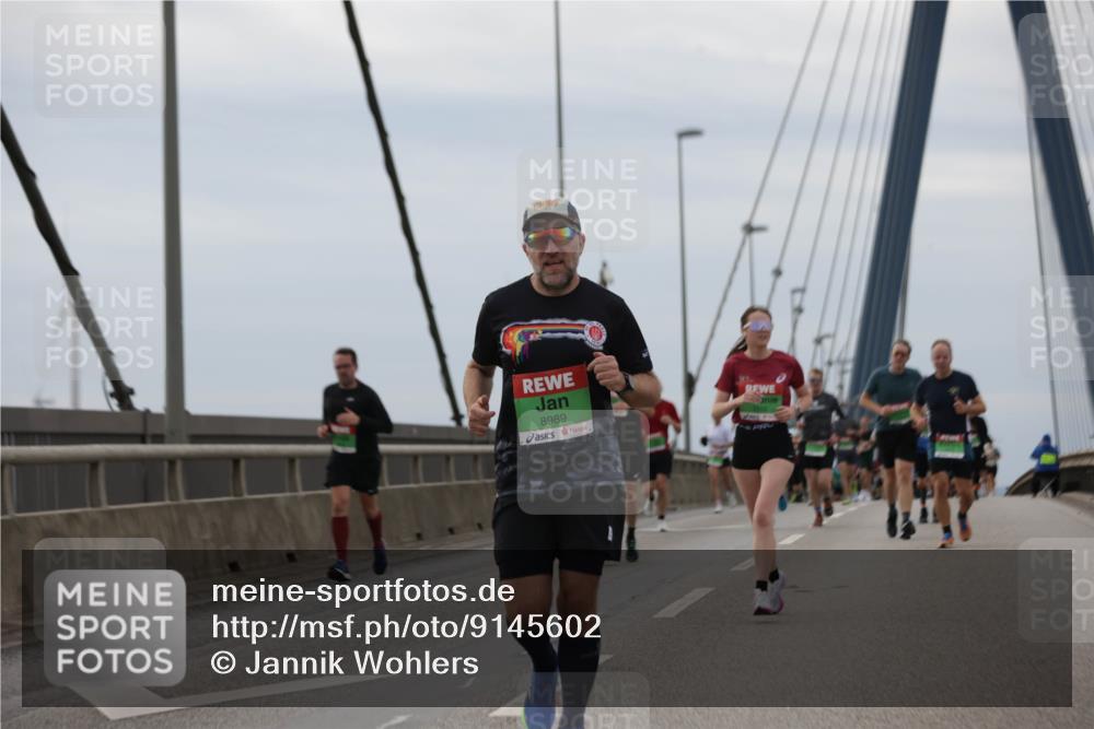 03.10.2025 - Köhlbrandbrückenlauf Jannik Wohlers http://msf.ph/oto/9145602 03.10.2025 15:47:19 Position 1 8989 meine-sportfotos.de