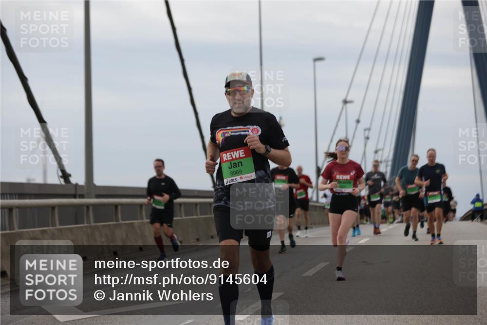 03.10.2025 - Köhlbrandbrückenlauf Jannik Wohlers http://msf.ph/oto/9145604 03.10.2025 15:47:19 Position 1 8989, 4 meine-sportfotos.de