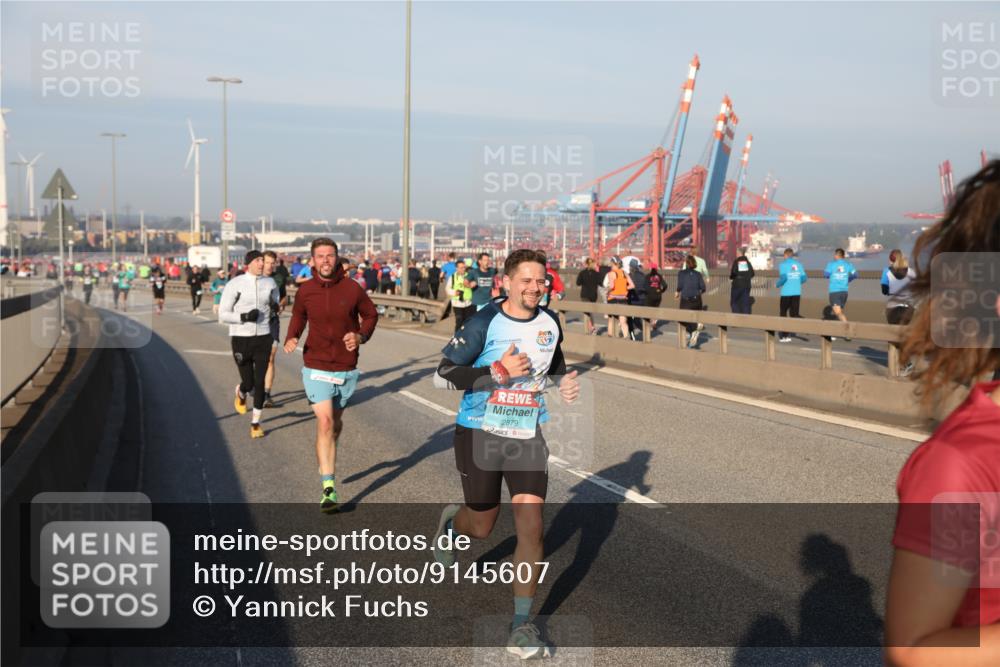 03.10.2025 - Köhlbrandbrückenlauf Yannick Fuchs http://msf.ph/oto/9145607 03.10.2025 08:34:55 Position 2 2879 meine-sportfotos.de