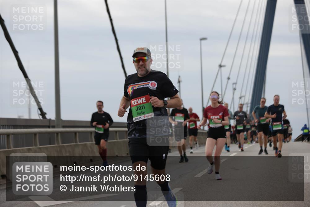 03.10.2025 - Köhlbrandbrückenlauf Jannik Wohlers http://msf.ph/oto/9145608 03.10.2025 15:47:19 Position 1 8989 meine-sportfotos.de