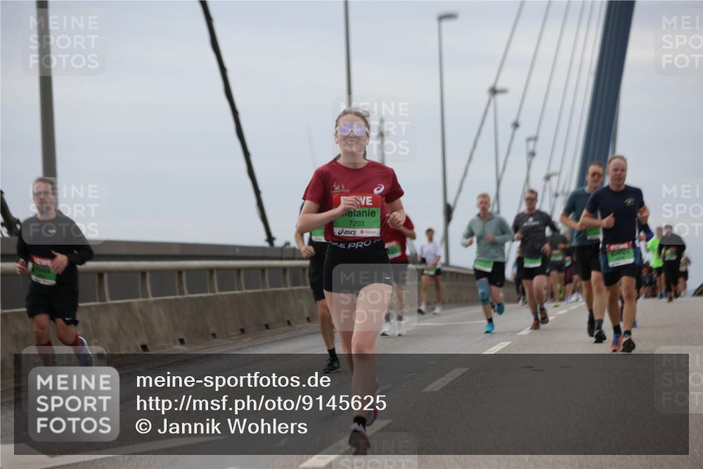 03.10.2025 - Köhlbrandbrückenlauf Jannik Wohlers http://msf.ph/oto/9145625 03.10.2025 15:47:21 Position 1 7203 meine-sportfotos.de