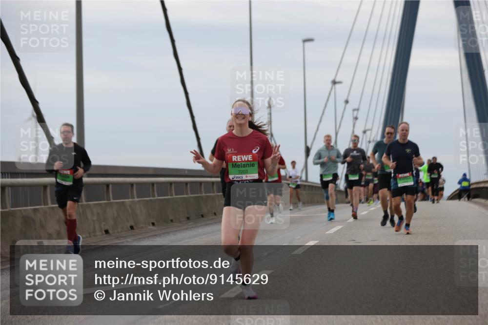 03.10.2025 - Köhlbrandbrückenlauf Jannik Wohlers http://msf.ph/oto/9145629 03.10.2025 15:47:21 Position 1 220, 7203 meine-sportfotos.de