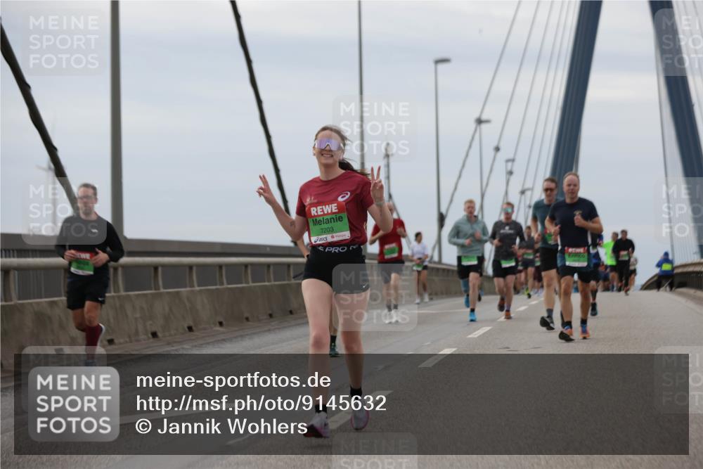 03.10.2025 - Köhlbrandbrückenlauf Jannik Wohlers http://msf.ph/oto/9145632 03.10.2025 15:47:21 Position 1 7203 meine-sportfotos.de