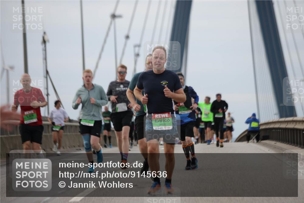 03.10.2025 - Köhlbrandbrückenlauf Jannik Wohlers http://msf.ph/oto/9145636 03.10.2025 15:47:22 Position 1 9628 meine-sportfotos.de