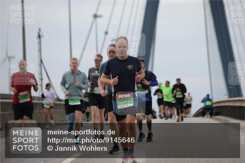 03.10.2025 - Köhlbrandbrückenlauf Jannik Wohlers http://msf.ph/oto/9145646 03.10.2025 15:47:23 Position 1 9628 meine-sportfotos.de