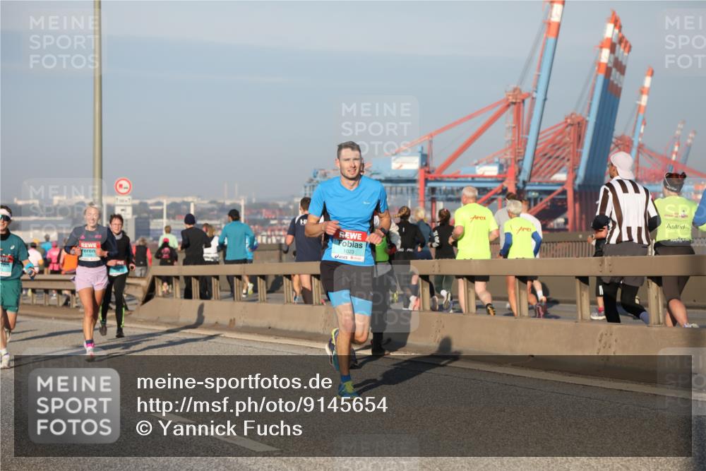 03.10.2025 - Köhlbrandbrückenlauf Yannick Fuchs http://msf.ph/oto/9145654 03.10.2025 08:35:02 Position 2 1023 meine-sportfotos.de