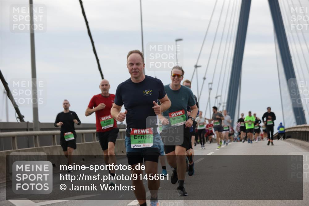 03.10.2025 - Köhlbrandbrückenlauf Jannik Wohlers http://msf.ph/oto/9145661 03.10.2025 15:47:25 Position 1 9628, 8798 meine-sportfotos.de