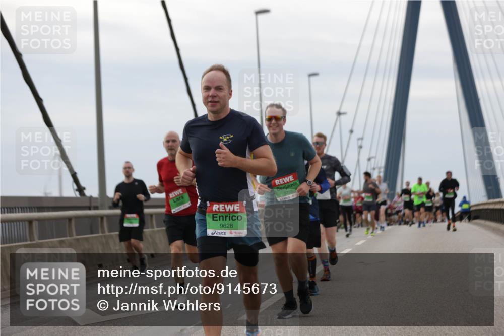 03.10.2025 - Köhlbrandbrückenlauf Jannik Wohlers http://msf.ph/oto/9145673 03.10.2025 15:47:26 Position 1 9628, 8798 meine-sportfotos.de