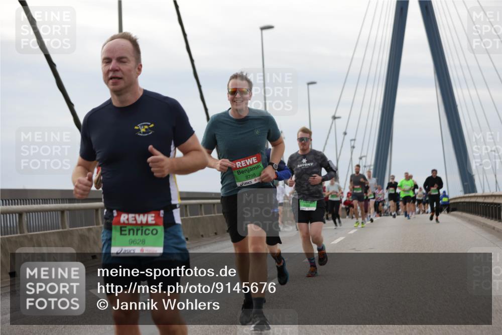 03.10.2025 - Köhlbrandbrückenlauf Jannik Wohlers http://msf.ph/oto/9145676 03.10.2025 15:47:27 Position 1 9628, 8798 meine-sportfotos.de