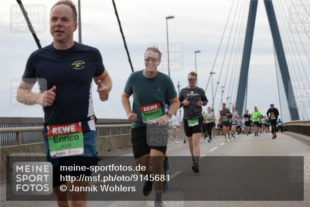 03.10.2025 - Köhlbrandbrückenlauf Jannik Wohlers http://msf.ph/oto/9145681 03.10.2025 15:47:27 Position 1 9628, 8798, 9420 meine-sportfotos.de