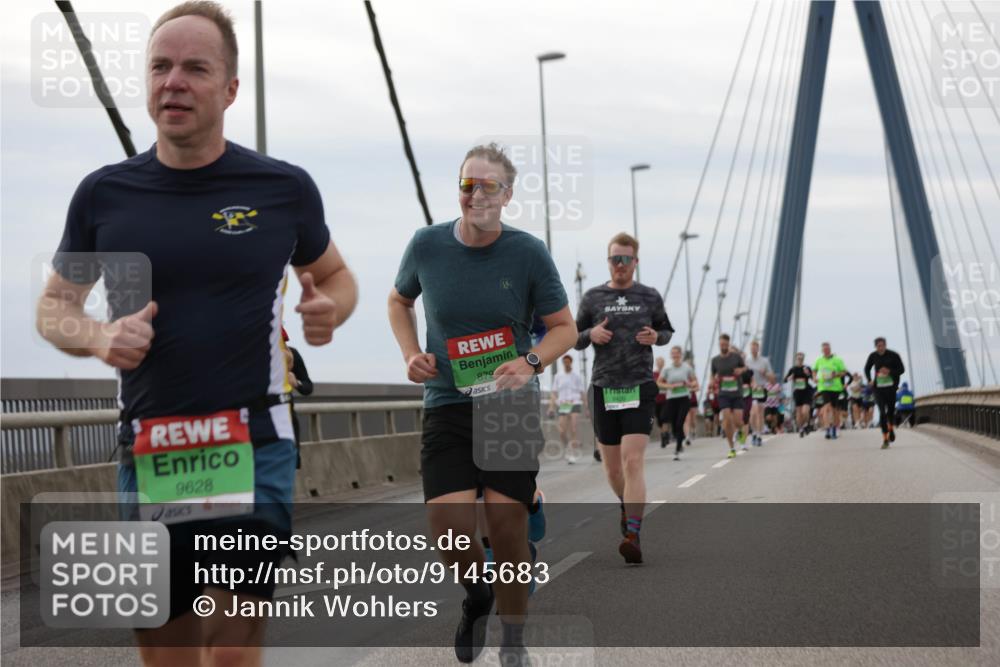 03.10.2025 - Köhlbrandbrückenlauf Jannik Wohlers http://msf.ph/oto/9145683 03.10.2025 15:47:27 Position 1 9628, 879 meine-sportfotos.de