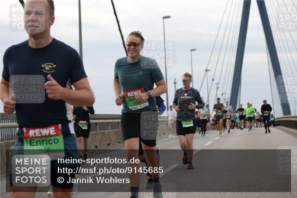 03.10.2025 - Köhlbrandbrückenlauf Jannik Wohlers http://msf.ph/oto/9145685 03.10.2025 15:47:27 Position 1 9628, 8798, 9420 meine-sportfotos.de