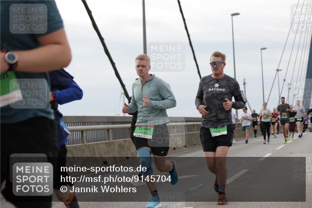 03.10.2025 - Köhlbrandbrückenlauf Jannik Wohlers http://msf.ph/oto/9145704 03.10.2025 15:47:29 Position 1 9419, 9420, 35 meine-sportfotos.de
