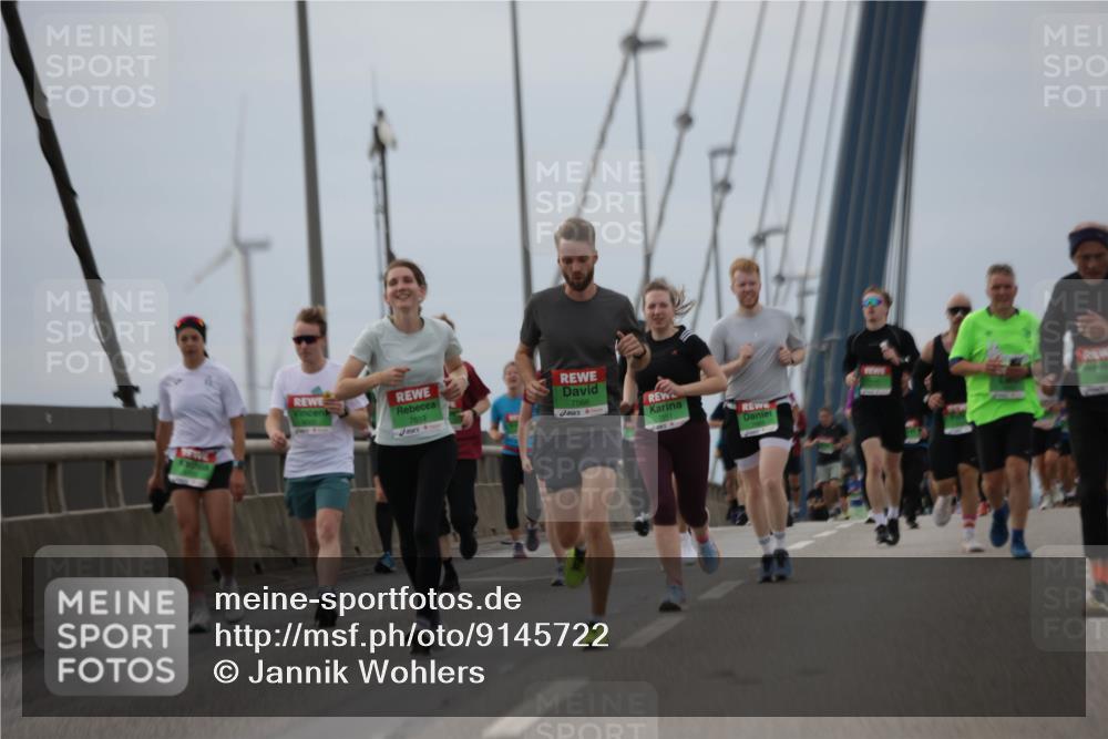 03.10.2025 - Köhlbrandbrückenlauf Jannik Wohlers http://msf.ph/oto/9145722 03.10.2025 15:47:30 Position 1 7613, 7566 meine-sportfotos.de