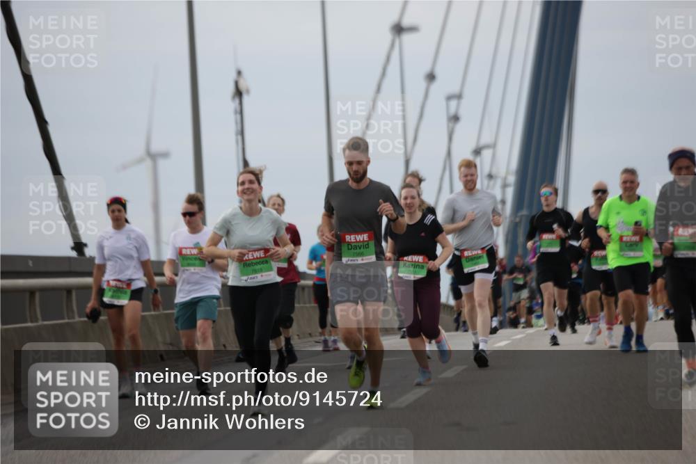 03.10.2025 - Köhlbrandbrückenlauf Jannik Wohlers http://msf.ph/oto/9145724 03.10.2025 15:47:30 Position 1 7613, 7566, 7161 meine-sportfotos.de