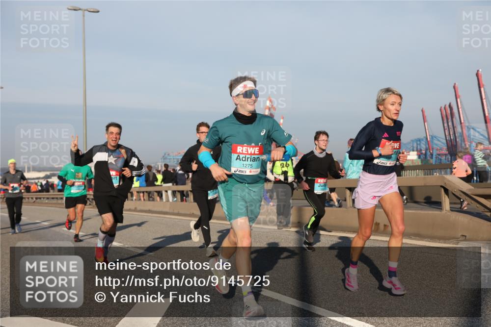 03.10.2025 - Köhlbrandbrückenlauf Yannick Fuchs http://msf.ph/oto/9145725 03.10.2025 08:35:07 Position 2 1275 meine-sportfotos.de