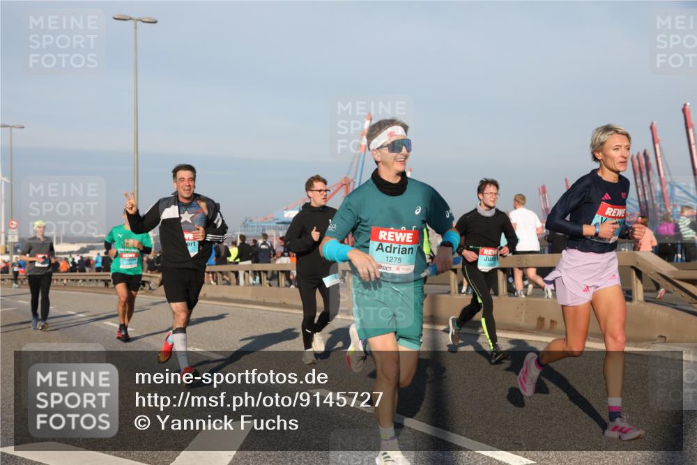 03.10.2025 - Köhlbrandbrückenlauf Yannick Fuchs http://msf.ph/oto/9145727 03.10.2025 08:35:07 Position 2 1275 meine-sportfotos.de