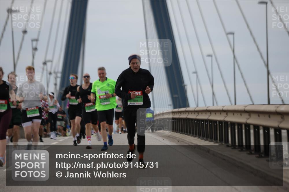 03.10.2025 - Köhlbrandbrückenlauf Jannik Wohlers http://msf.ph/oto/9145731 03.10.2025 15:47:31 Position 1 7559 meine-sportfotos.de