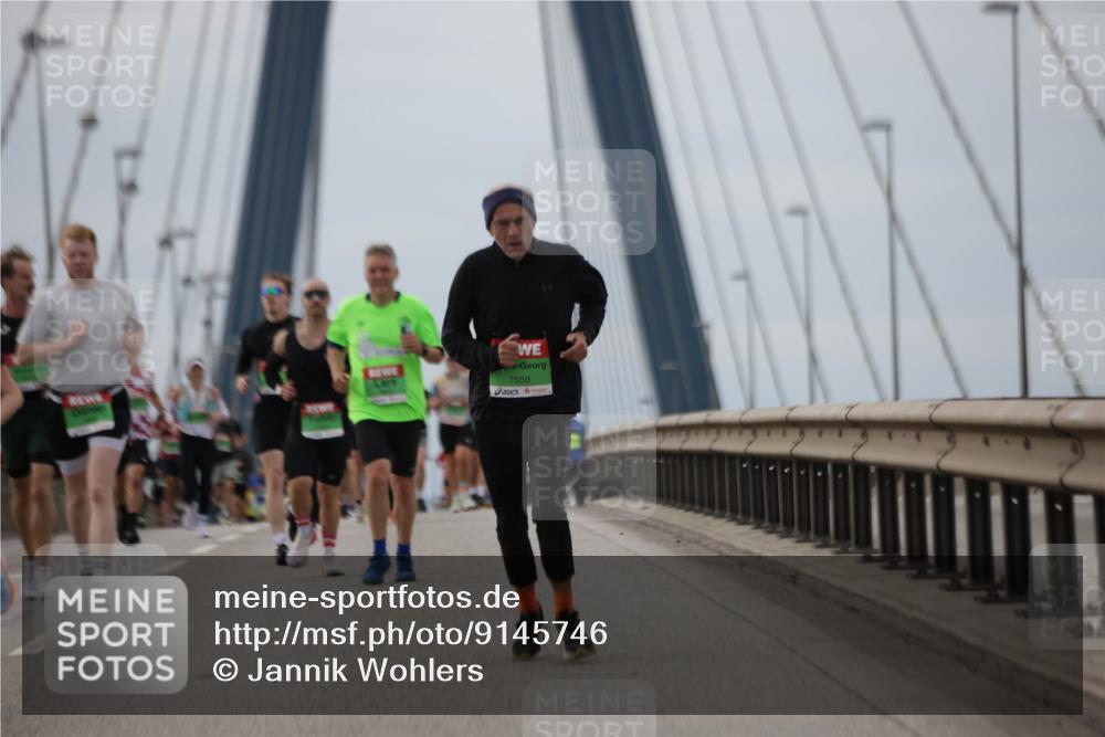 03.10.2025 - Köhlbrandbrückenlauf Jannik Wohlers http://msf.ph/oto/9145746 03.10.2025 15:47:32 Position 1 7559 meine-sportfotos.de