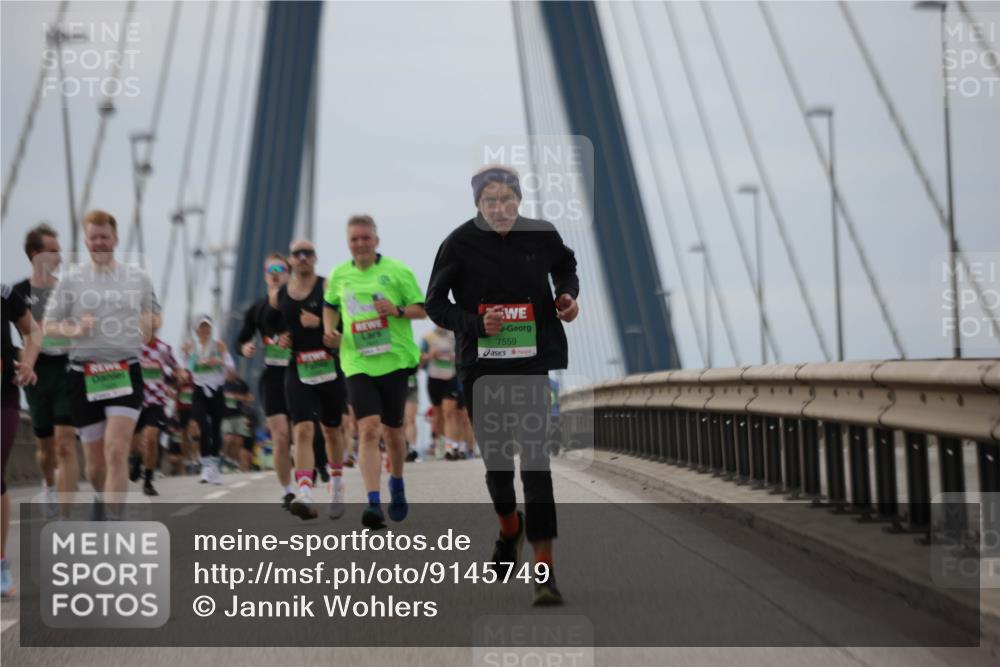 03.10.2025 - Köhlbrandbrückenlauf Jannik Wohlers http://msf.ph/oto/9145749 03.10.2025 15:47:32 Position 1 7559 meine-sportfotos.de