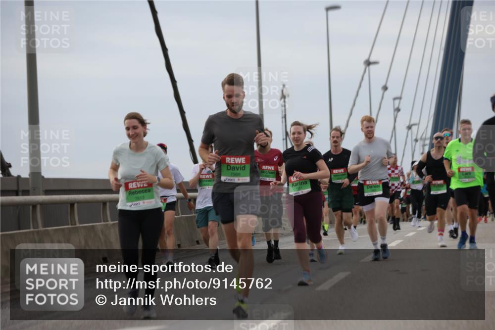 03.10.2025 - Köhlbrandbrückenlauf Jannik Wohlers http://msf.ph/oto/9145762 03.10.2025 15:47:33 Position 1 7613, 7566, 161 meine-sportfotos.de
