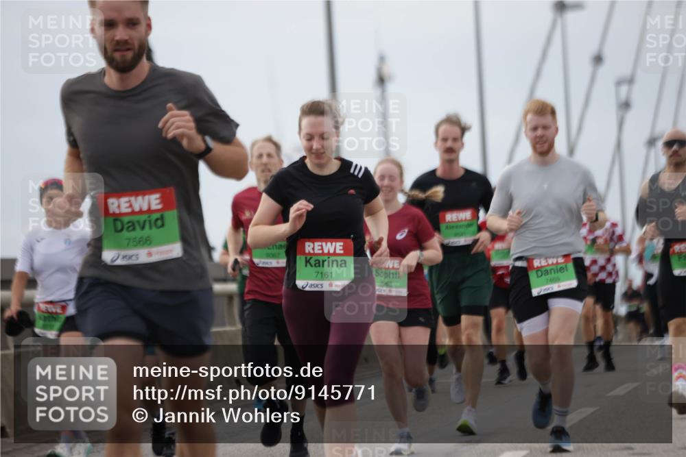 03.10.2025 - Köhlbrandbrückenlauf Jannik Wohlers http://msf.ph/oto/9145771 03.10.2025 15:47:34 Position 1 7566, 9067, 7161, 9068, 8541, 7469 meine-sportfotos.de