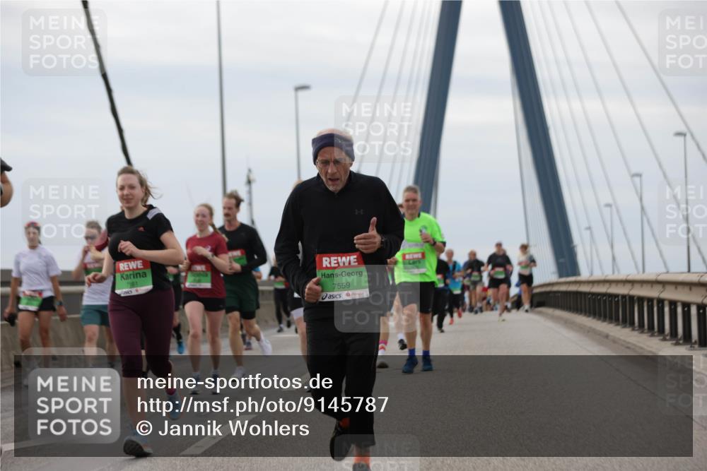 03.10.2025 - Köhlbrandbrückenlauf Jannik Wohlers http://msf.ph/oto/9145787 03.10.2025 15:47:36 Position 1 7161, 7559 meine-sportfotos.de