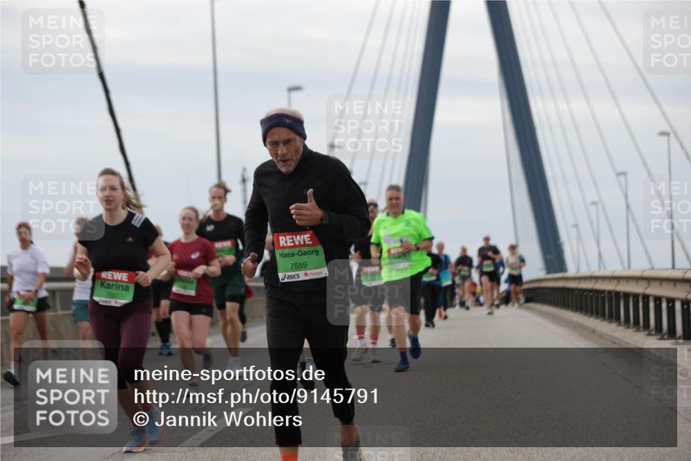 03.10.2025 - Köhlbrandbrückenlauf Jannik Wohlers http://msf.ph/oto/9145791 03.10.2025 15:47:36 Position 1 7161, 7559 meine-sportfotos.de
