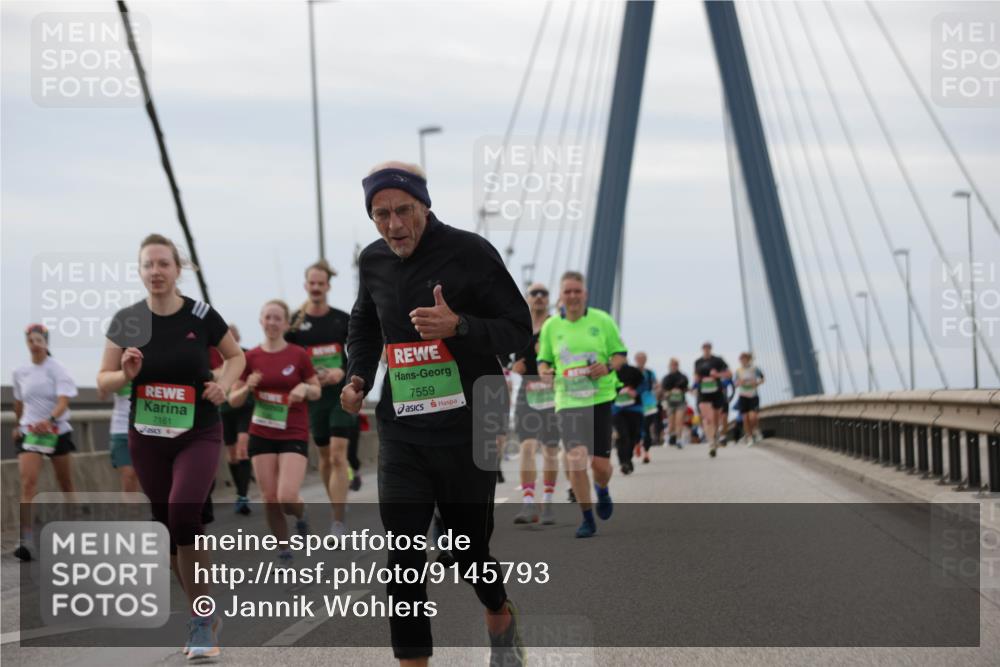03.10.2025 - Köhlbrandbrückenlauf Jannik Wohlers http://msf.ph/oto/9145793 03.10.2025 15:47:36 Position 1 7161, 7559 meine-sportfotos.de
