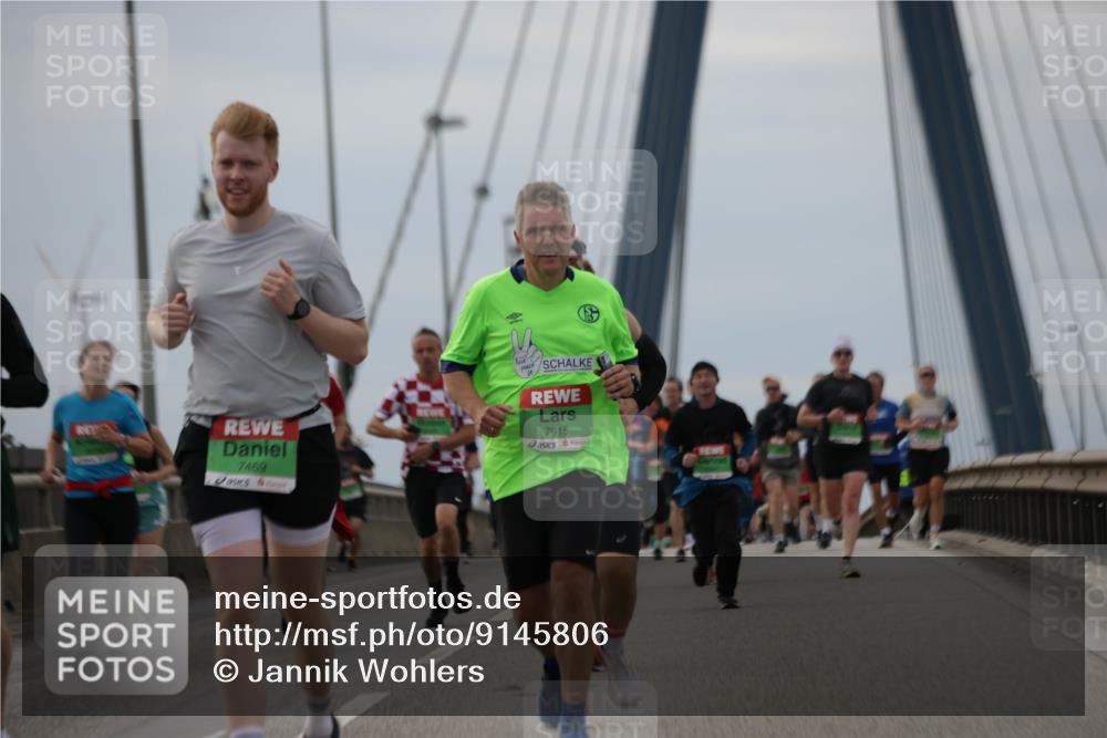 03.10.2025 - Köhlbrandbrückenlauf Jannik Wohlers http://msf.ph/oto/9145806 03.10.2025 15:47:37 Position 1 7469, 7615 meine-sportfotos.de