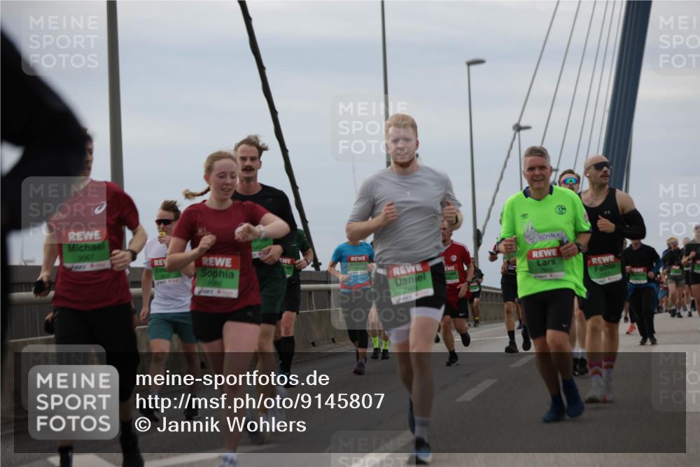 03.10.2025 - Köhlbrandbrückenlauf Jannik Wohlers http://msf.ph/oto/9145807 03.10.2025 15:47:37 Position 1 9067, 8005, 9066, 541, 7469, 7615 meine-sportfotos.de