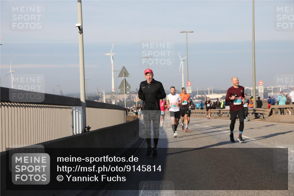 03.10.2025 - Köhlbrandbrückenlauf Yannick Fuchs http://msf.ph/oto/9145814 03.10.2025 08:35:16 Position 2  meine-sportfotos.de