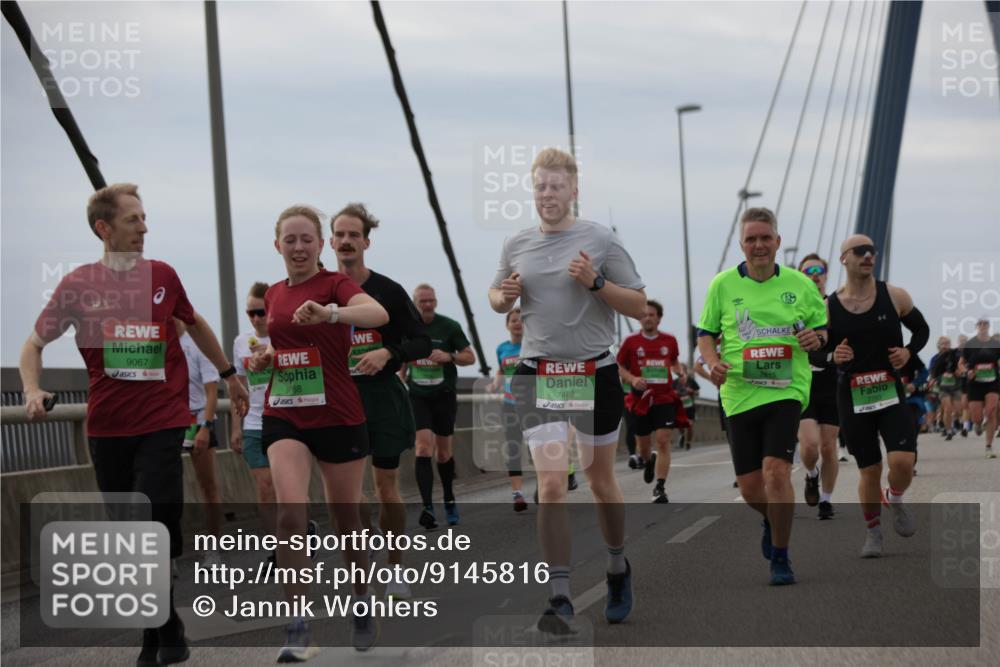 03.10.2025 - Köhlbrandbrückenlauf Jannik Wohlers http://msf.ph/oto/9145816 03.10.2025 15:47:38 Position 1 9067, 9068, 7469, 7615 meine-sportfotos.de
