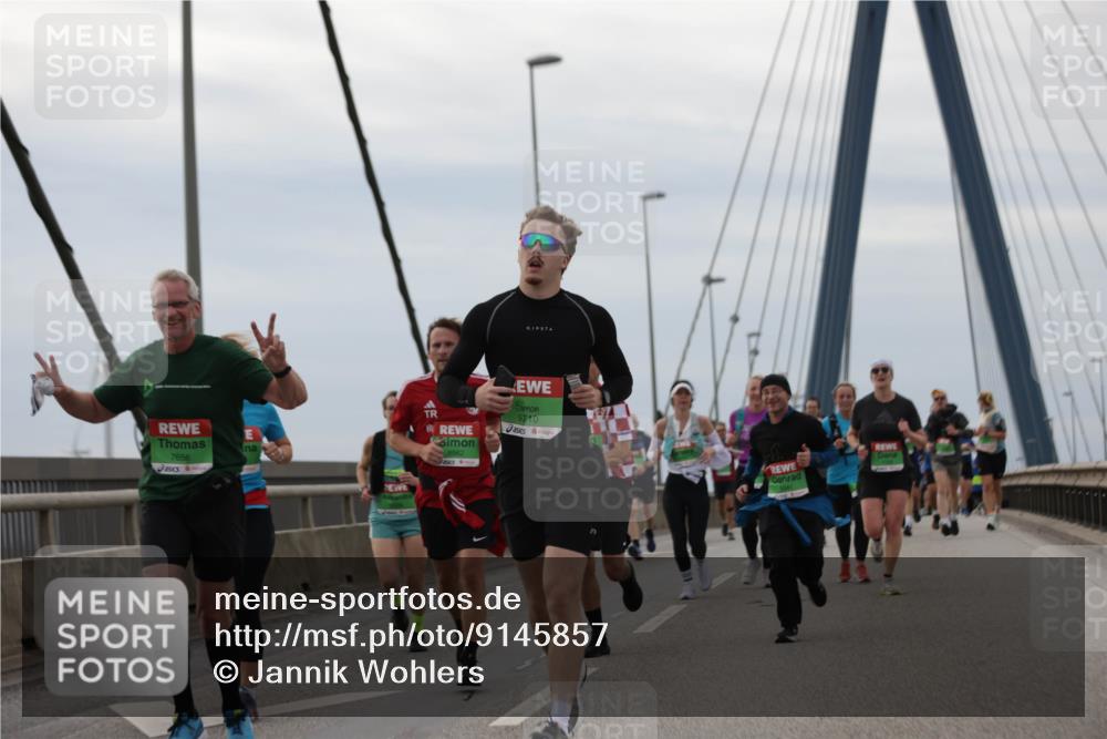 03.10.2025 - Köhlbrandbrückenlauf Jannik Wohlers http://msf.ph/oto/9145857 03.10.2025 15:47:41 Position 1 7656, 9710 meine-sportfotos.de