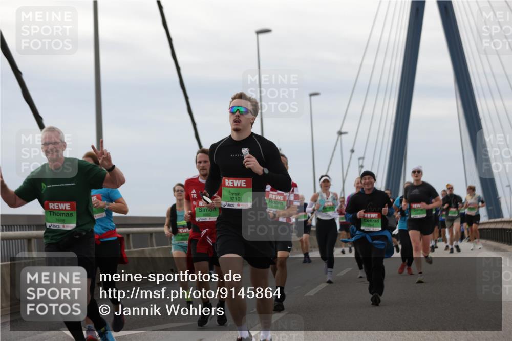 03.10.2025 - Köhlbrandbrückenlauf Jannik Wohlers http://msf.ph/oto/9145864 03.10.2025 15:47:42 Position 1 7656, 9710, 8982 meine-sportfotos.de
