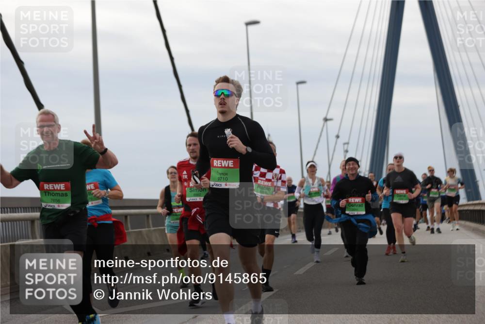 03.10.2025 - Köhlbrandbrückenlauf Jannik Wohlers http://msf.ph/oto/9145865 03.10.2025 15:47:42 Position 1 7656, 9710, 9341 meine-sportfotos.de