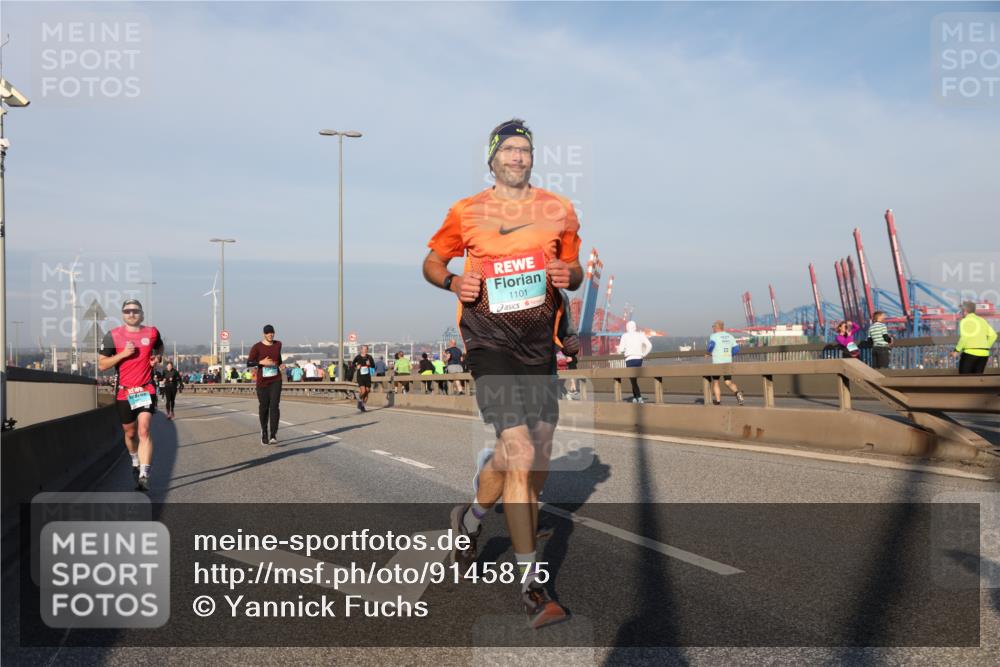 03.10.2025 - Köhlbrandbrückenlauf Yannick Fuchs http://msf.ph/oto/9145875 03.10.2025 08:35:22 Position 2 1101 meine-sportfotos.de